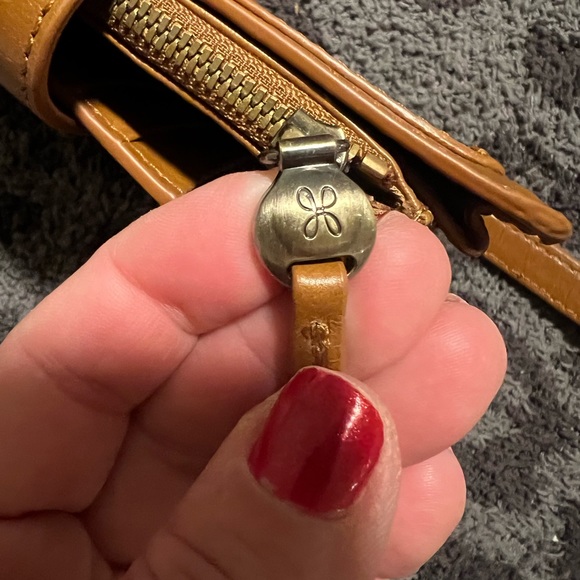 Brand new never used HOBO International camel colored wallet/clutch - Picture 5 of 9